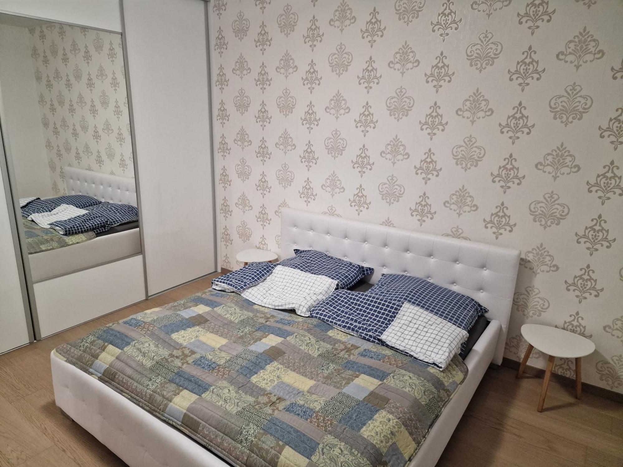 ברטיסלאבה Stylish Panorama City Family Suite מראה חיצוני תמונה